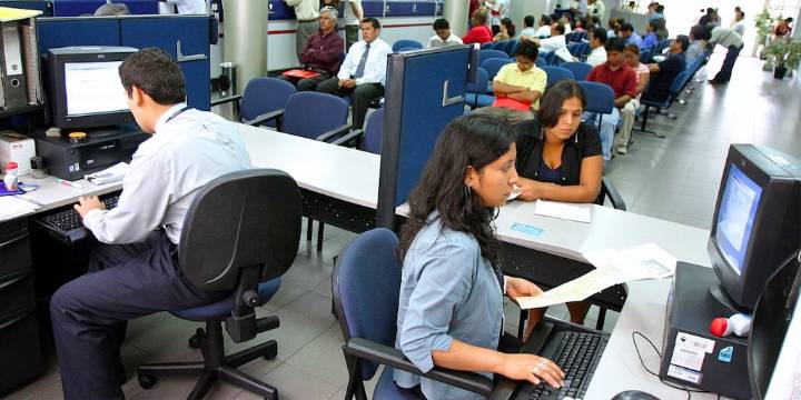 Proponen equiparar el monto del aguinaldo a una gratificación para estos trabajadores públicos