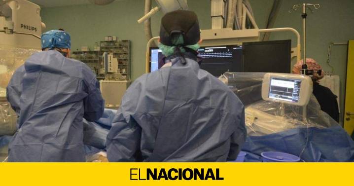 Un nuevo escándalo sanitario estalla en manos de Ayuso: ¿qué ha pasado en el hospital de Torrejón?