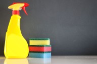 Falta de registros. La Anmat prohibió una amplia gama de productos de limpieza