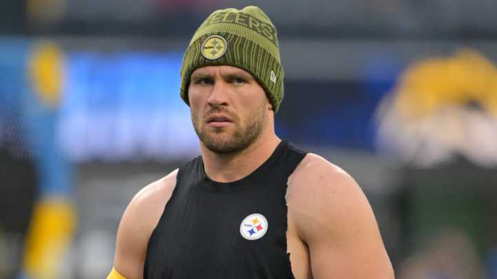 Steelers OLB T.J. Watt hospitalized with lung injury