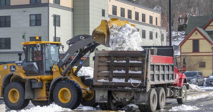 Vt. cities contend with snowbank management