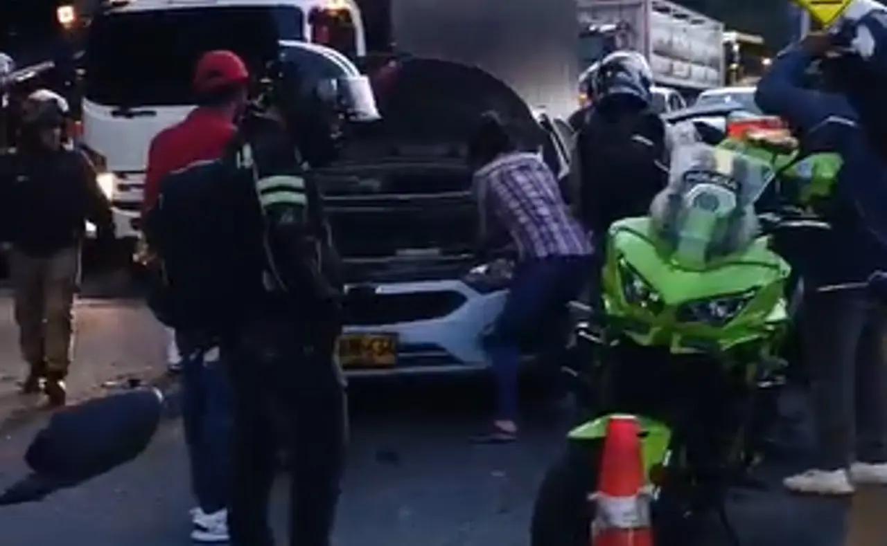 Se conoce la identidad de uno de los muertos del carro en el que explotó una granada