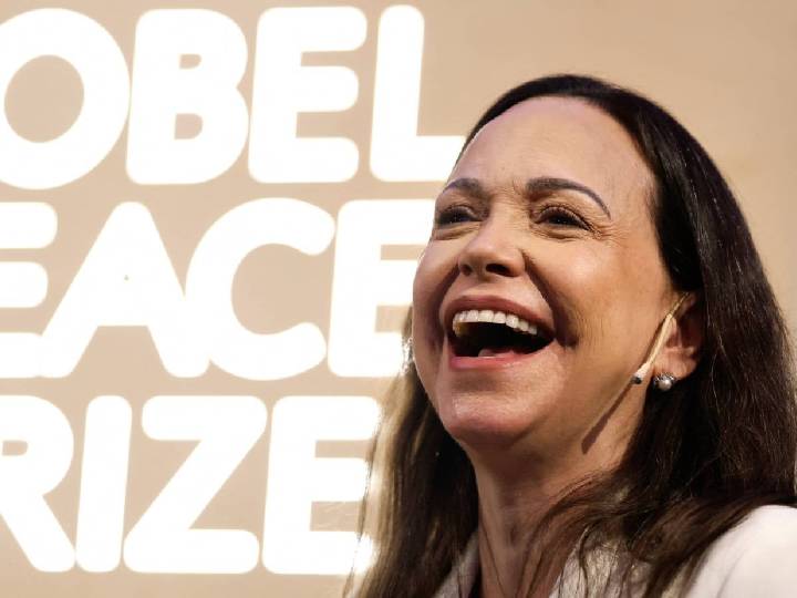 Machado pide mayor presión contra Maduro pese a críticas por promover el intervencionismo