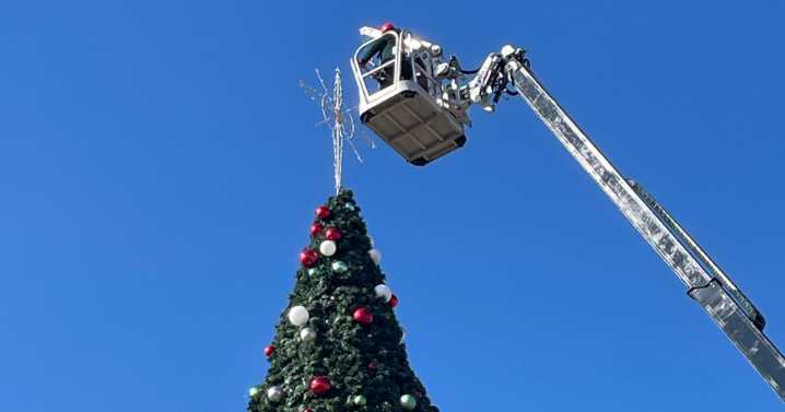 Downtown Corpus Christi kicks off holiday celebrations with H