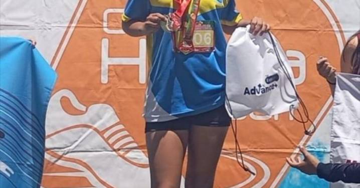 Joven atleta mollendina gana medalla de oro en torneo de Arequipa 