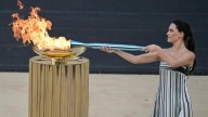 La llama de los Juegos de Invierno de Milán
