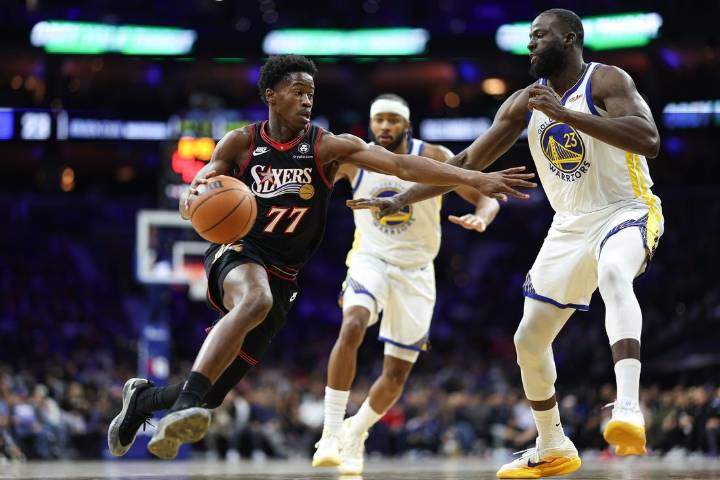 Deadspin | VJ Edgecombe's late putback lifts 76ers over Warriors