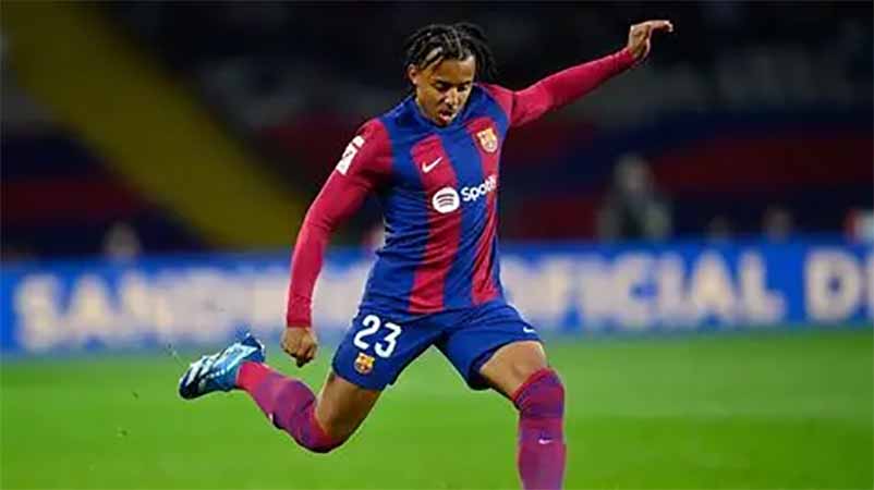 Champions League: Barcelona vence por 2-1 al Eintracht con doblete de Jules Koundé