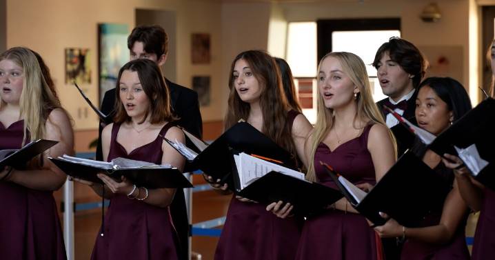 Carolers bring holiday spirit to travelers at Santa Barbara Airport