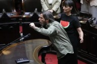 Tensión en el Congreso: Del Caño juró con fuertes críticas al Gobierno y desató un cruce con Lilia Lemoine