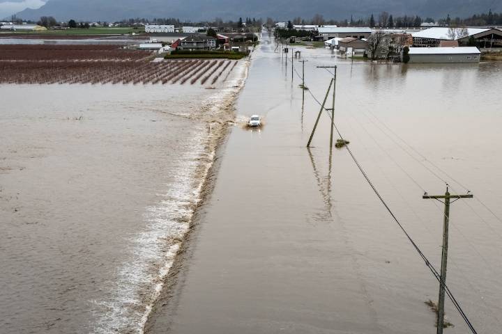 Abbotsford mayor criticizes Ottawa for ‘inaction’ on flooding