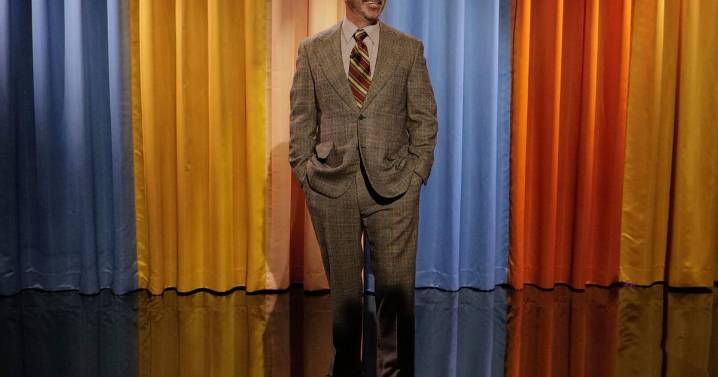 Jimmy Kimmel will continue with Disney’s ABC for at least another year