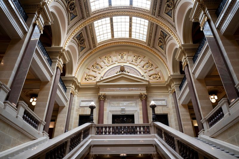 Wisconsin top court to examine if local jails can comply with ICE detainer requests