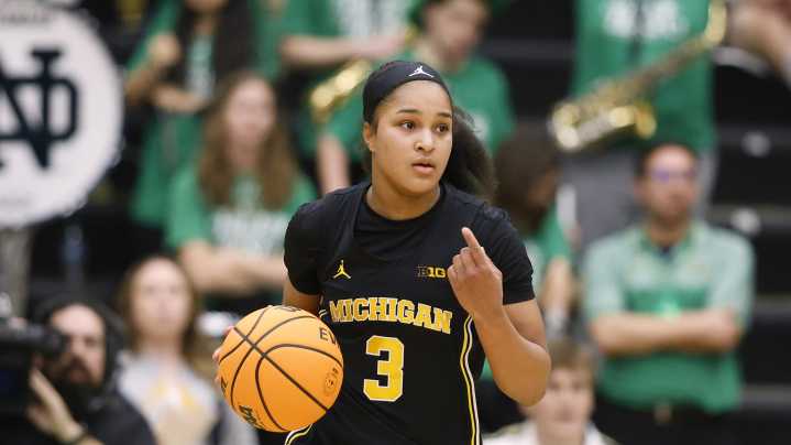 Michigan women hold steady again, MSU drops in AP…