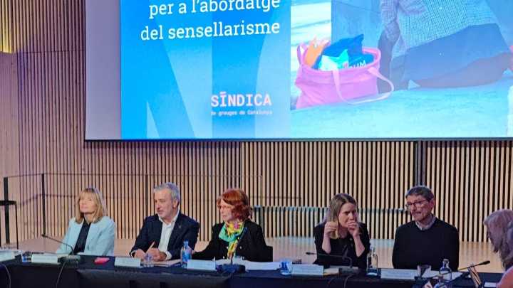 La Síndica de Greuges alerta de que más de 6.700 personas viven en la calle en Catalunya y pide un acuerdo de país ante el sinhogarismo