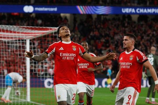 Ríos enciende el interruptor en da Luz