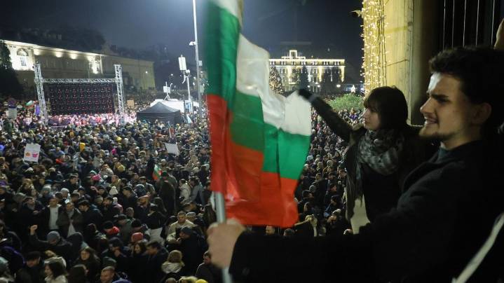 Tens of thousands join anti-government protests across Bulgaria