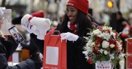 How to spread holiday joy with flowers — and help make wishes come true