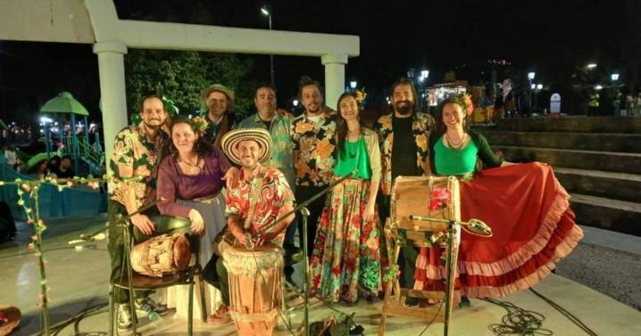 Los ritmos colombianos suenan en la tarde del domingo