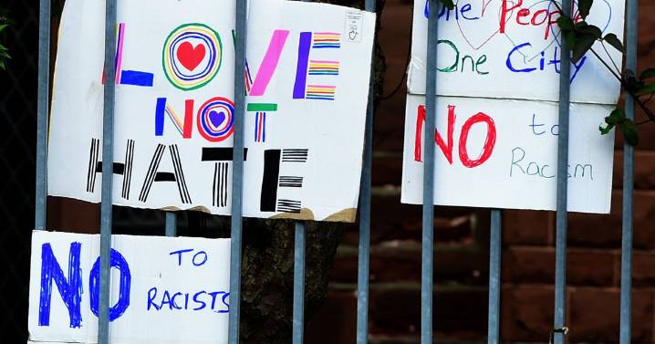 'Shocking' asylum watchdog report lifts lid on backlog and wasted cash