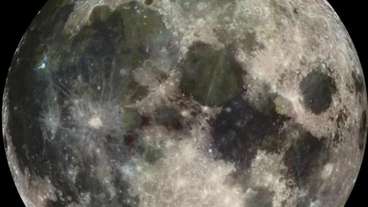 Con esta proyección despidió Las Vegas a la “Superluna” 🎦