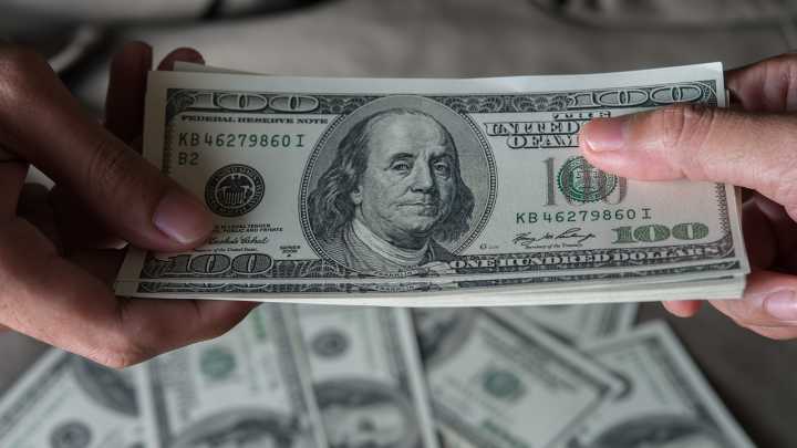 Dólar tuvo bajón clave en Colombia: así cerró la jornada HOY miércoles 3 de diciembre