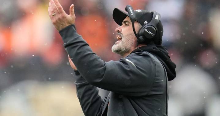 Sanders named Browns' starting QB for rest of season as decisions about 2