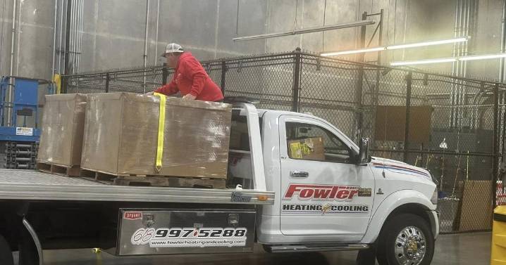 Local businesses unite for Harrisburg's Breakfast with Santa event