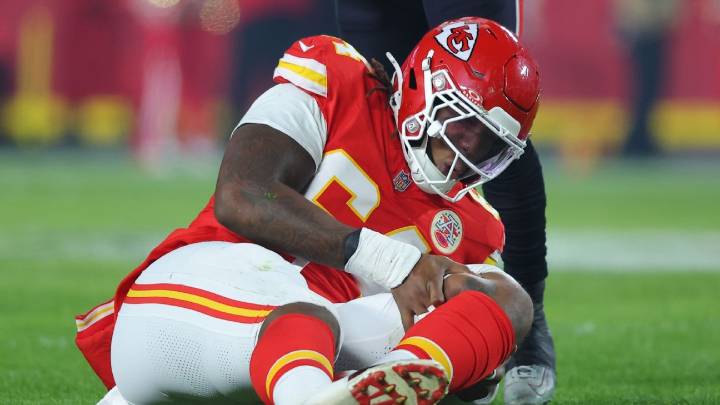 Chiefs LT Wanya Morris (knee) done for season, sources say