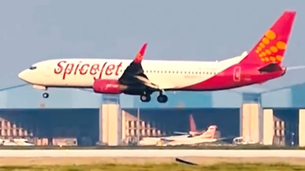 SpiceJet Calls Itself ‘Calm In Chaos’ Amid IndiGo Crisis. Flyers Say: ‘Increase Bengaluru