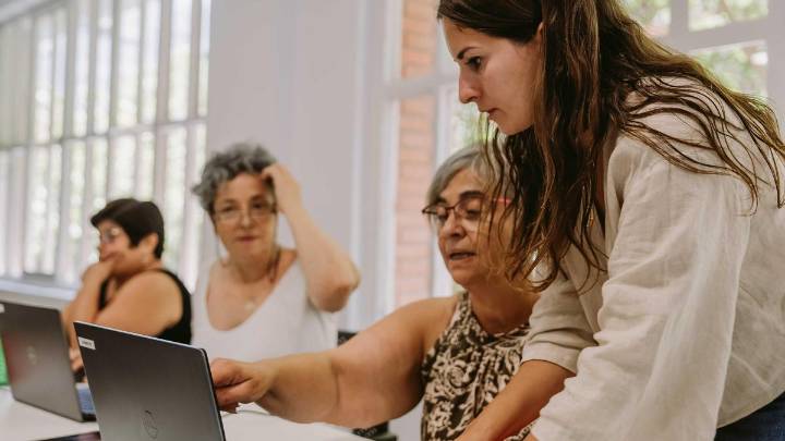 Cuando tu 'casero' te ayuda como si fuera un trabajador social: nace el primer operador integral de vivienda protegida y asequible