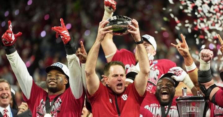 No. 2 Indiana caps Cignetti's turnaround by beating No. 1 Ohio St. for Big Ten title