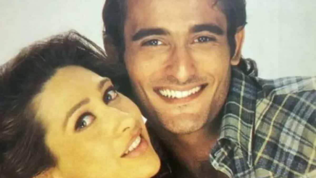 Akshaye Khanna Was All Set To Marry Karisma Kapoor, Randhir Kapoor Took Proposal To Vinod Khanna?