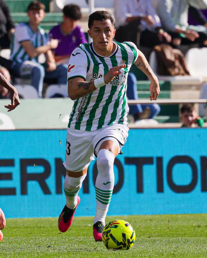 El Córdoba se estrella contra la madera y la resistencia del Eibar