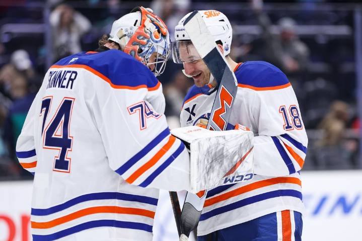 Deadspin | Solid goaltending behind recent success of Wild, Oilers