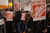 Migrantes protestaron en Home Depot de Manhattan para exigir que se detengan las redadas de ICE en sus tiendas