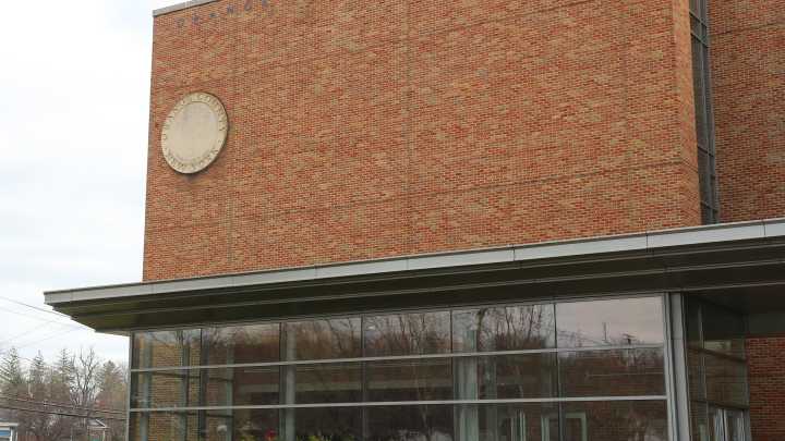 Which Orange County workers earn the most? Search pay rates across NY