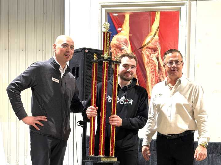 SIEMENS SAYS: Snowy roads, strong turnout, and a celebrated industry raise money for local charities