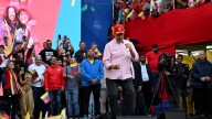 Maduro desafía y se burla del ultimátum de Trump bailando en un acto público: “No nos podrán sacar jamás”