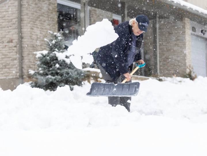 PHOTOS: Snow hits London region hard as winter draws near