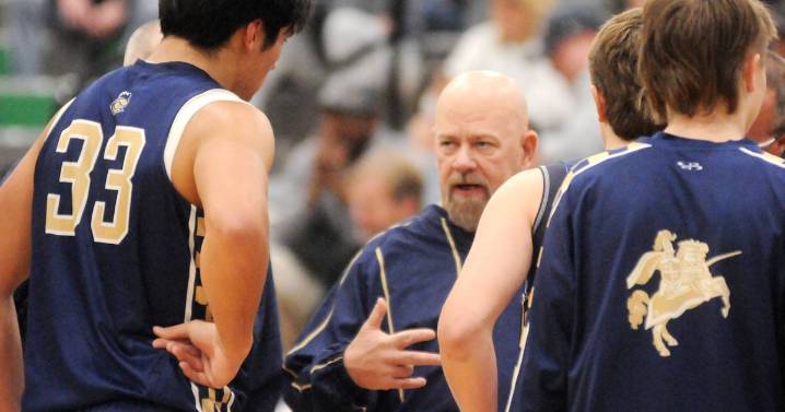 Crusaders blank Seneca in second quarter, cruise to dominant win in conference opener