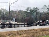 18-Wheeler Overturns on U.S. 431 in East Gadsden