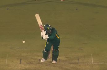 South Africa beat India by four wickets in 2nd ODI