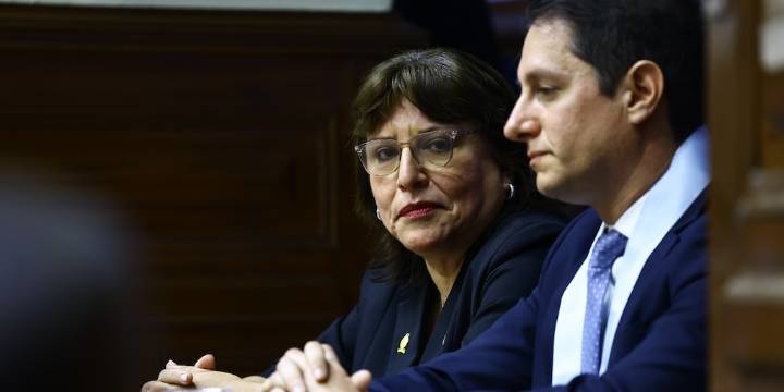 Congreso aprueba acusar a Delia Espinoza para que sea procesada por prevaricato y otros 3 delitos