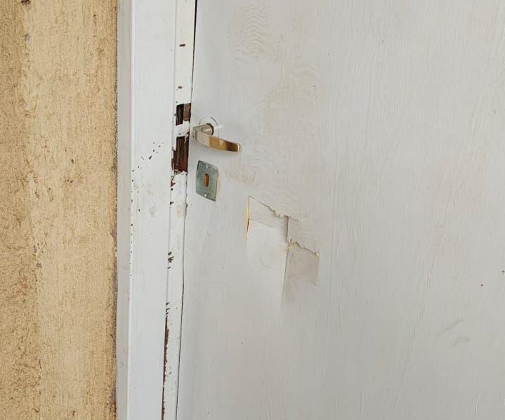 Roban herramientas y mobiliario en el predio del Óvalo de La Cañada