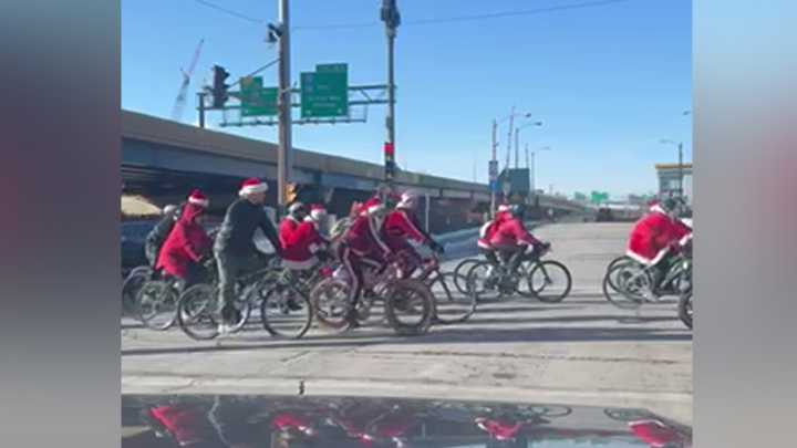 It's a Santa Rampage! Bikers ride around Milwaukee dressed as holiday icons 🎅🏻🎄🎁