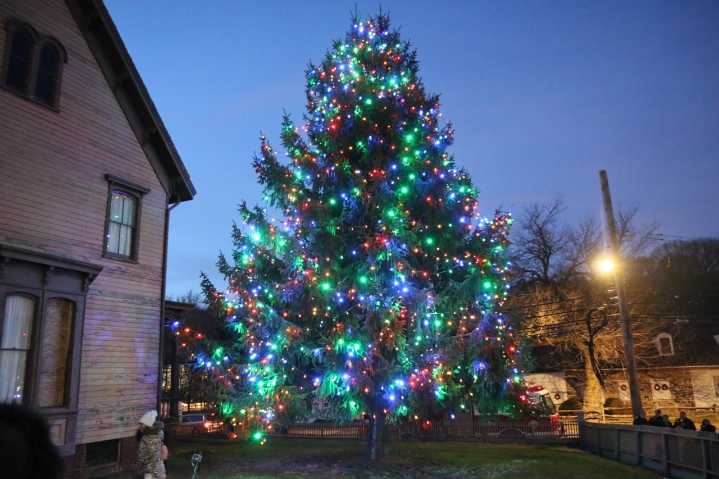 Staten Island weekend happenings: Holiday fairs, tree lightings and more