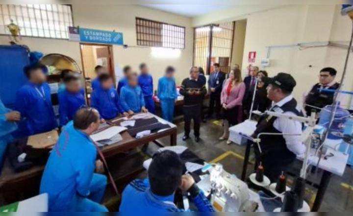 Corte de La Libertad reafirma compromiso para contribuir a la reinserción social y laboral de los internos del penal