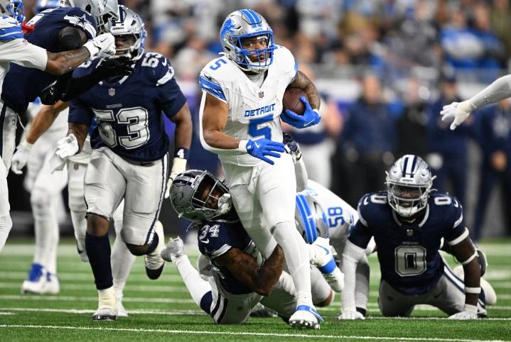 Deadspin | Jahmyr Gibbs scores 3 TDs as Lions run over Cowboys for key win