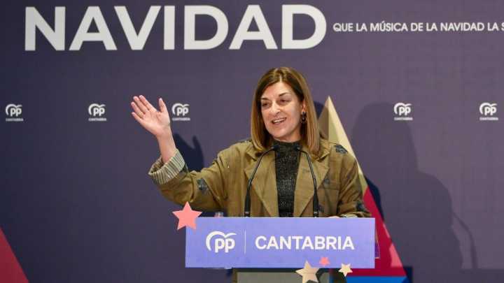 La presidenta de Cantabria avisa a la oposición de que puede haber elecciones pronto: "No tengo miedo a las urnas"